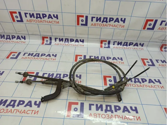 Трос стояночного тормоза Kia Rio 4 (FB)