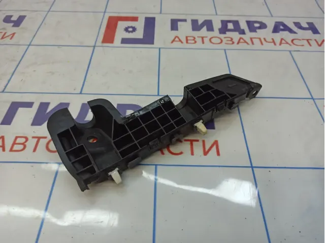 Направляющая переднего бампера правая Kia Rio 4 (FB) 86514-H0700