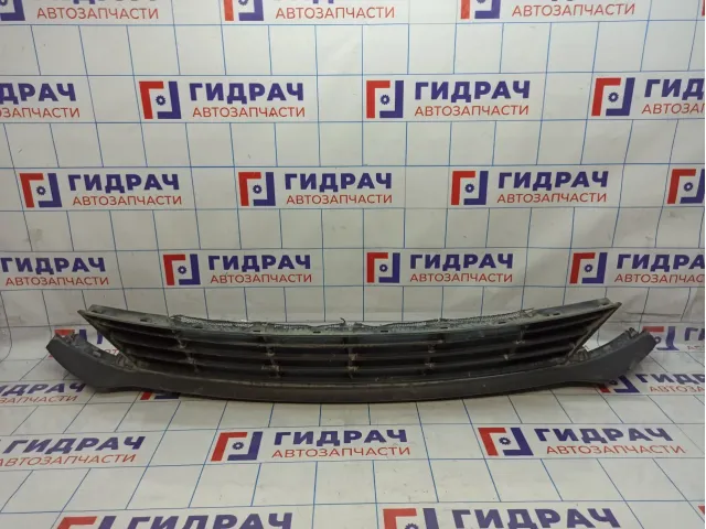 Решетка в бампер центральная Kia Rio 4 (FB) 86561-H0700