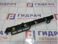 Кронштейн заднего бампера правый Kia Rio 4 (FB) 86614-H0000