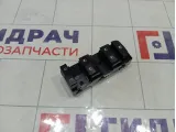 Блок управления стеклоподъемниками Kia Seltos 93571Q5200