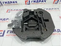 Домкрат Kia Seltos 09110B2000