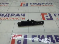 Кронштейн накладки двери багажника левый Kia Seltos 87333Q5000