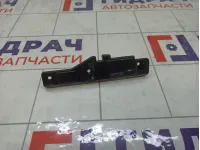 Кронштейн накладки двери багажника правый Kia Seltos 87334Q5000