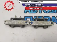 Петли двери багажника (пара) Kia Sorento 797703E000 Отличное состояние
