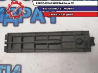 Крышка салонного фильтра Kia Sorento 976233E000 Отличное состояние