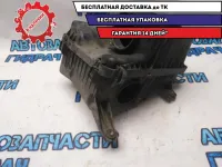 Корпус воздушного фильтра Kia Sorento 281103E200 Отличное состояние