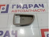 Накладка ручки внутренней передней левой Kia Sorento (BL) 826123E000FC