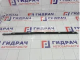 Накладка стекла переднего левого Kia Sorento (BL) 822103E000