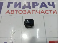 Кнопка стеклоподъемника передняя правая Kia Sorento (BL) 935753E010