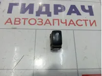 Кнопка стеклоподъемника задняя правая Kia Sorento (BL) 935803E300