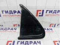 Стекло двери задней левой форточка Kia Sorento (BL) 835613E020