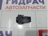 Кнопка аварийной сигнализации Kia Sorento (BL) 937303E000