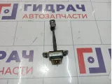 Ограничитель двери левый Kia Sorento (BL) 793803E001