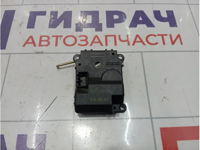 Моторчик заслонки отопителя Kia Sorento (BL) H400730590