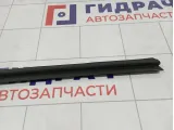 Уплотнитель стекла двери задний правый Kia Sorento (XM) 83241-2P000