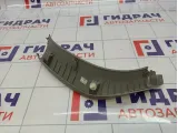 Обшивка двери багажника правая Kia Sorento (XM) 817402P500H9