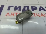 Плафон салонный левый Kia Sorento (XM) 92891-3S000