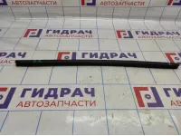 Уплотнитель стекла заднего правого Kia Soul 2 (PS) 83241-B2000. Внутренняя.
