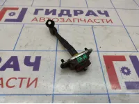 Ограничитель двери задней правой Kia Soul 2 (PS) 79490-B2000.