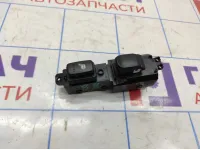 Кнопка стеклоподъемника задняя правая Kia Soul 2 (PS) 93580B2600CA. С подогревом.