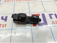 Кнопка стеклоподъемника задняя левая Kia Soul 2 (PS) 93580B2100CA. С подогревом.