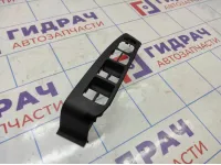 Накладка блока управления стеклоподъемиками Kia Soul 2 (PS) .