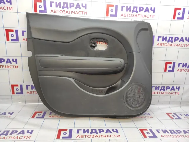 Обшивка двери передней левой Kia Soul 2 (PS) 82370-B2000. Царапины.