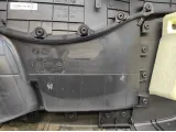 Обшивка двери передней левой Kia Soul 2 (PS) 82370-B2000. Царапины.