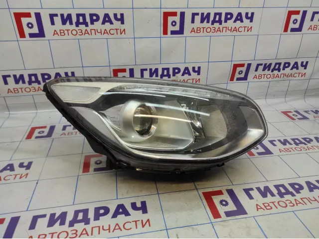 Фара правая Kia Soul 2 (PS) 92102-B2040. Дефект крепления.Без блока.