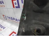Защита антигравийная левая Kia Soul 2 (PS) 84215-B2000. Дефект.