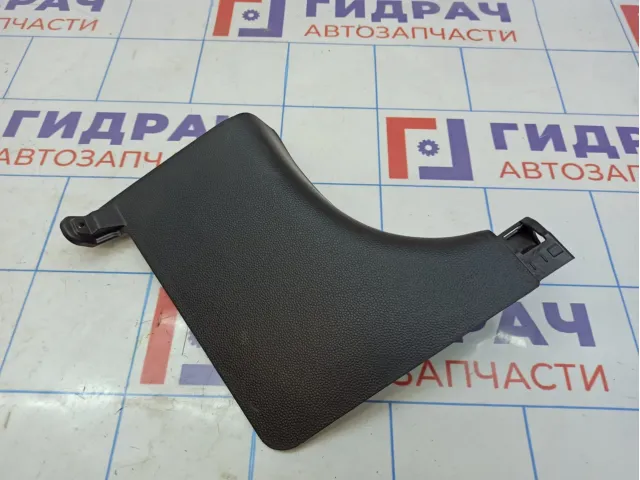 Обшивка стойки передней правой нижняя Kia Soul 2 (PS) 85826B2000EQ.