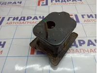 Кронштейн усилителя заднего бампера правый Kia Soul 2 (PS) 86642B2000.