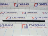 Уплотнитель стекла переднего правого Kia Soul 2 (PS) 82241-B2000. Внутренняя.