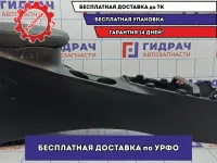 Консоль Kia Soul 2 (PS) 84611-B2100-EGY. С подлокотником. Царапины.