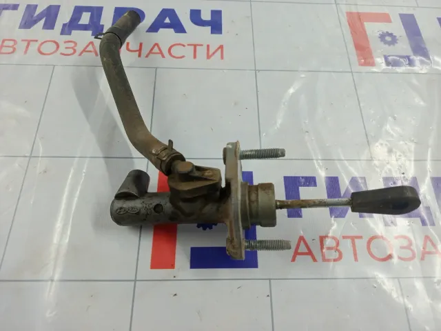 Цилиндр сцепления главный Kia Soul 416002K300