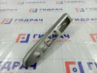 Накладка блока управления стеклоподъемниками Kia Soul 823502K512FSA
