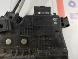 Замок двери передней левой Kia Soul 813102K030