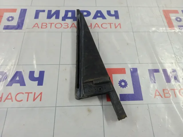 Накладка двери задней левой Kia Soul 838302K000