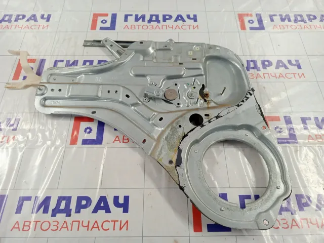Стеклоподъемник электрический задний левый Kia Soul 834012K001