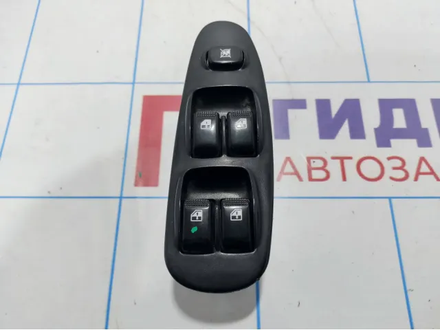 Блок управления стеклоподъемниками Kia Spectra (SD) 0K2N2-66350