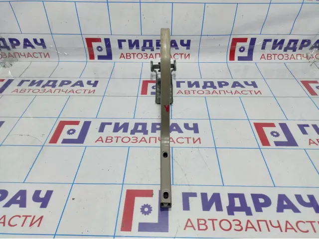 Петля крышки багажника правая Kia Spectra (SD) 0K2A1-52710
