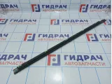 Накладка стекла переднего левого наружная Kia Spectra (SD) 0K2A1-59810