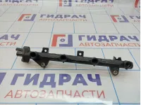 Рейка топливная Kia Spectra (SD) 0K30E-13150
