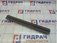 Накладка порога переднего правого внутренняя Kia Spectra (SD) 0K2A1-68710-F96