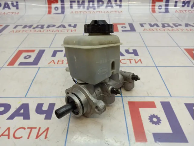 Цилиндр тормозной главный Kia Spectra (SD) 0K2N243400
