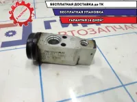 Клапан кондиционера Kia Spectra 0K2N1-61570.