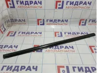 Накладка стекла переднего правого Kia Spectra (SD) 0K2A1-58810