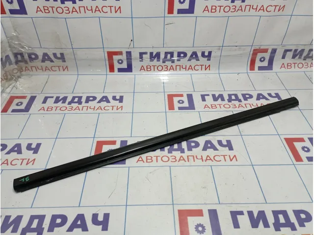 Накладка стекла заднего левого Kia Spectra (SD) 0K2A173810A