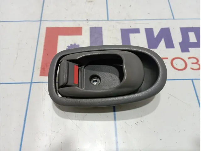 Ручка двери внутренняя правая Kia Spectra (SD) 0K2N15833096